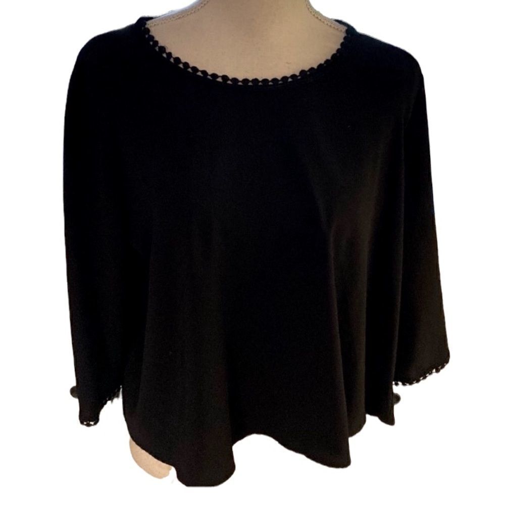 Black Blouse 